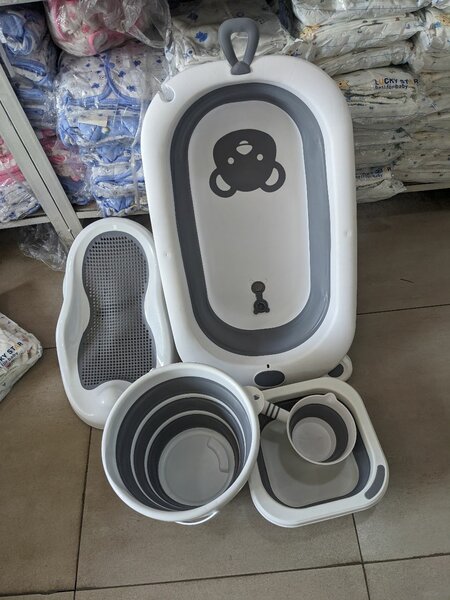 Folding tub