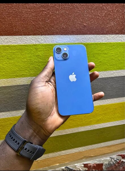 iPhone 13 Bleu Neuf