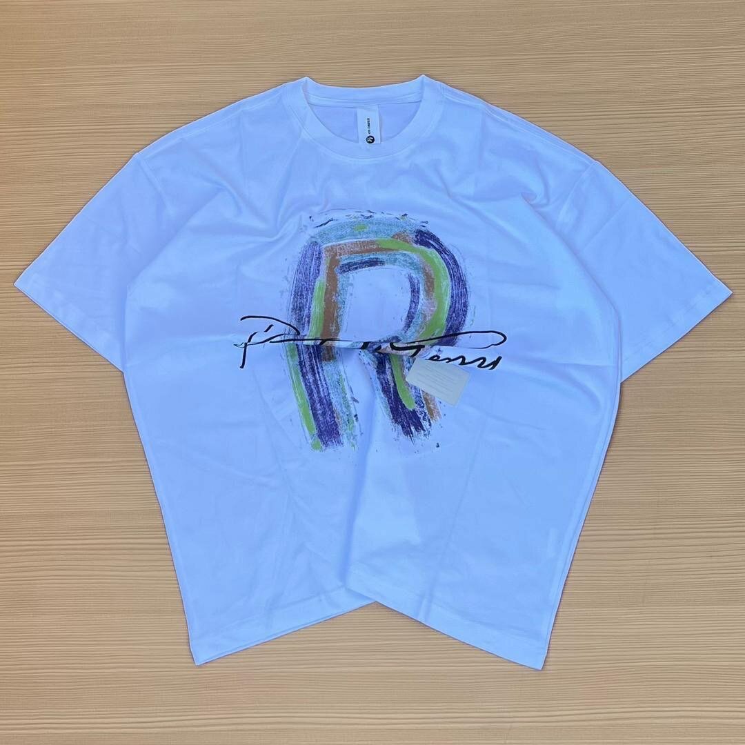 T- shirt