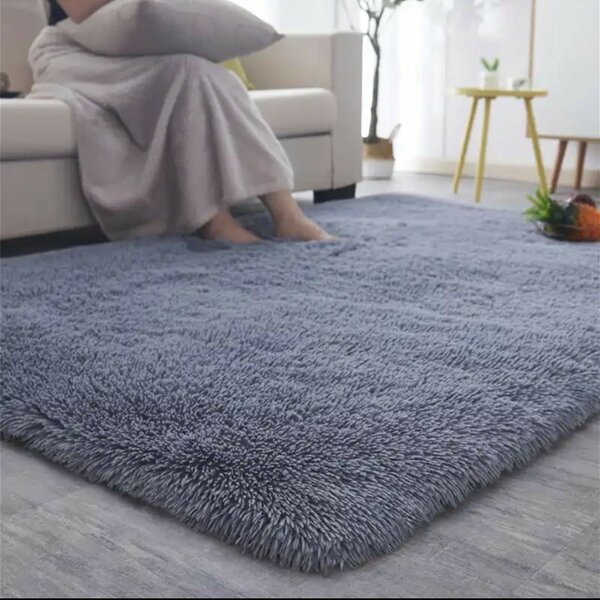 Fluffy Carpet