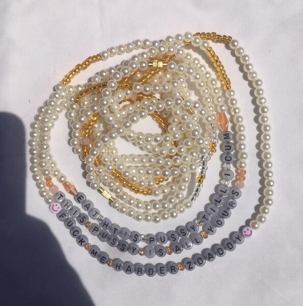 Waist beads
