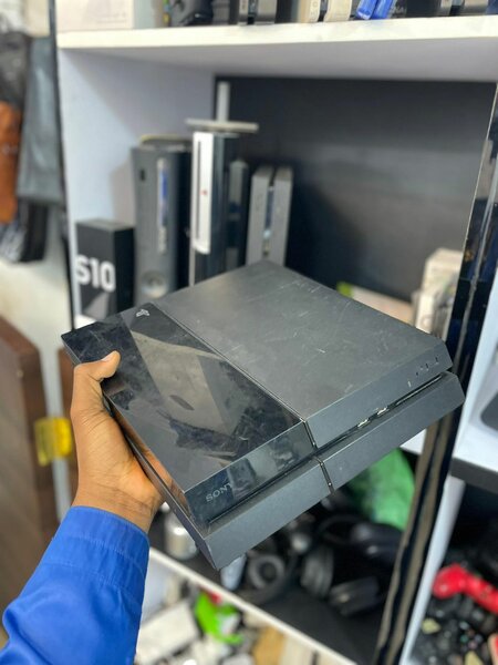 PS4 Standard