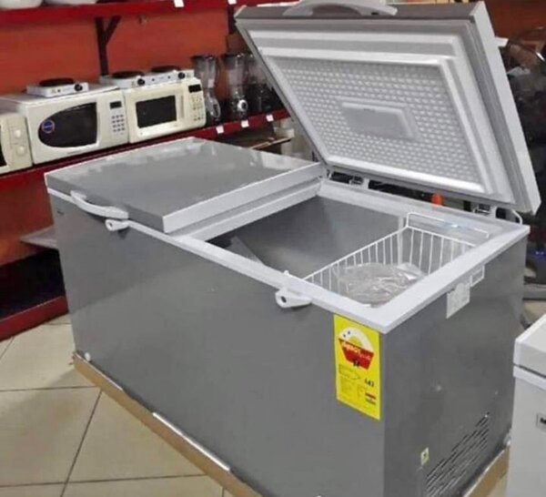 Refrigerator