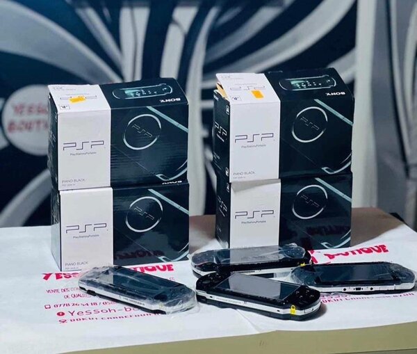 PSP neuve +50 jeux