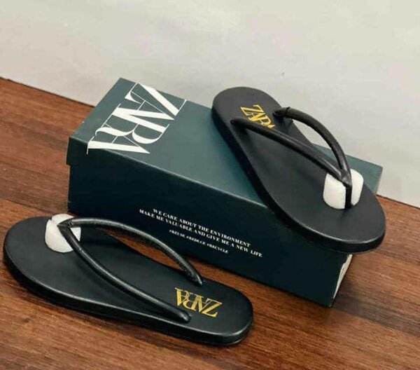 Ladies slippers