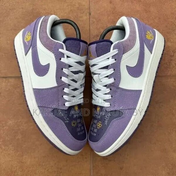 Jordan one low