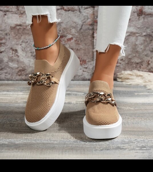 Ladies shoes