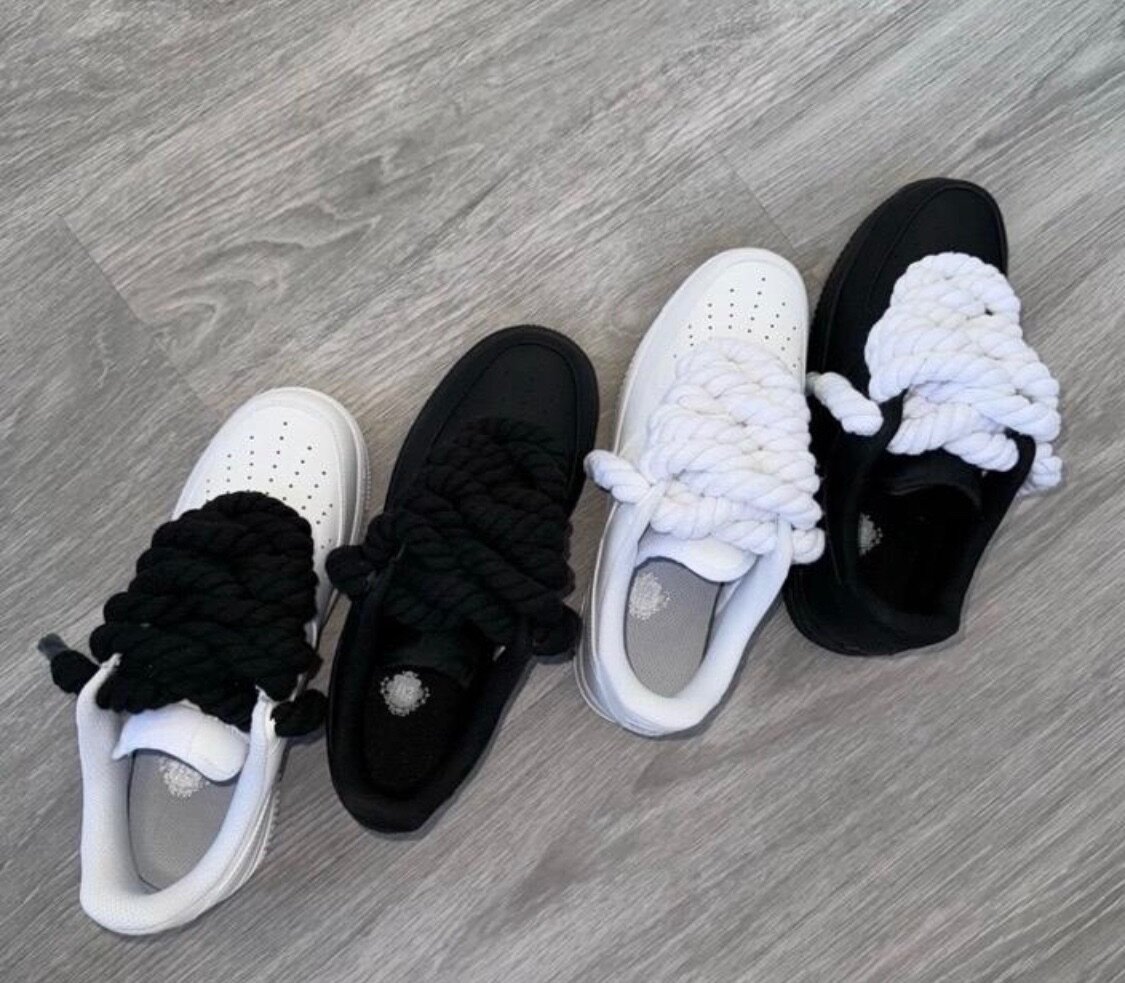 Sneakers en cuir avec lacets épais