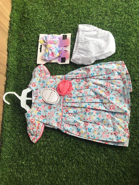 Girls dress