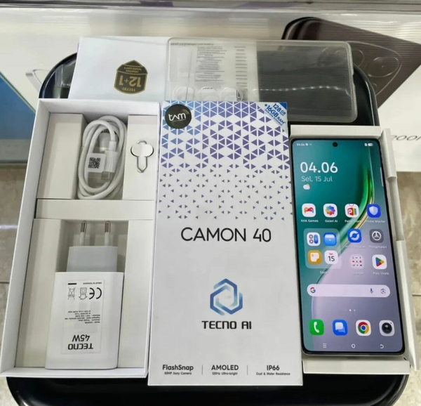 Smartphone Tecno Camon 40 Pro