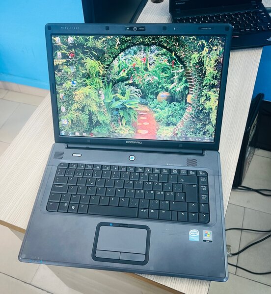 Hp Compaq dual core 