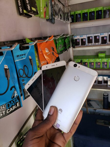Huawei nova