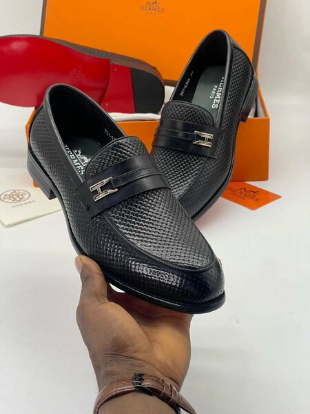 Dress shoes
