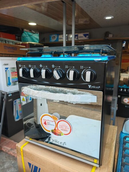 Cuisinier à gaz 4 feux 70mil