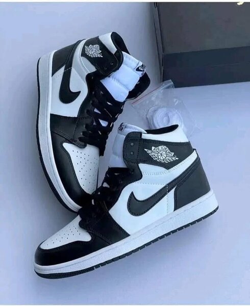 Trendy Sneakers