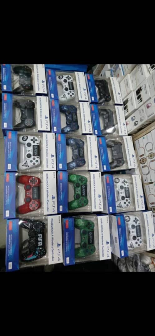Manettes ps4