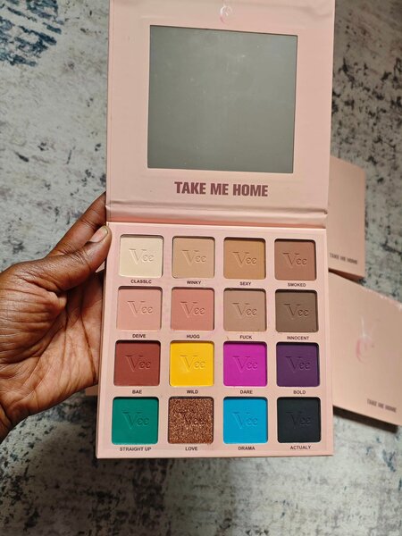 Cosmetics palette