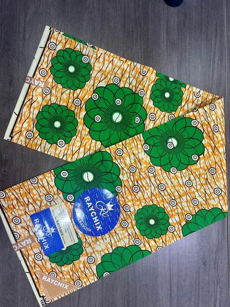 Tissu beige vert