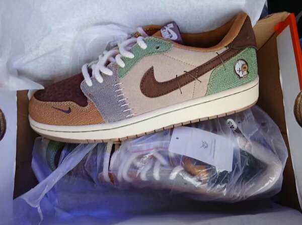 Fashion sneakers