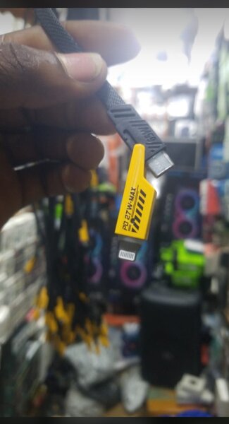 Câble USB 4-en-1 PD 65W