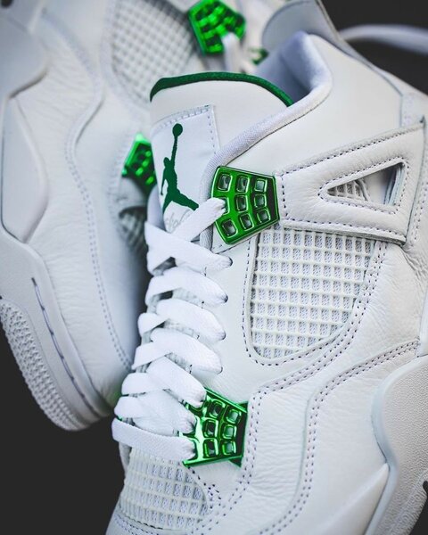 Jordan 4