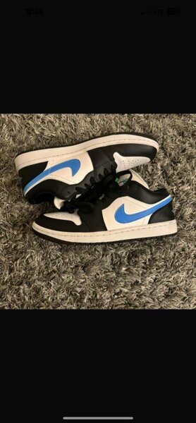AIR JORDAN 1 LOW BLACK AND WHITE