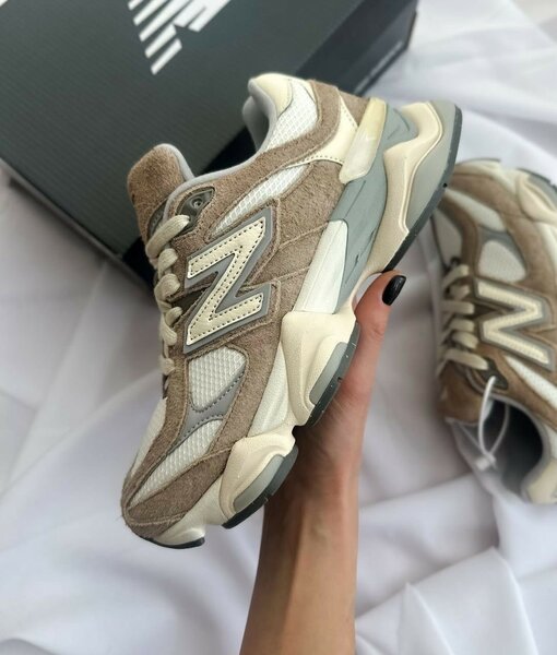NEW BALANCE 9060