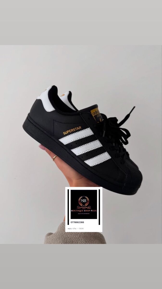 Basket adidas super star authentique avec sa boîte