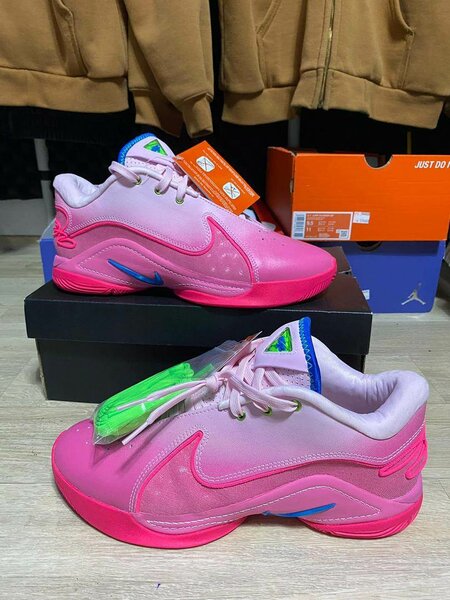 BASKETBALL LEBRON 22 PINK