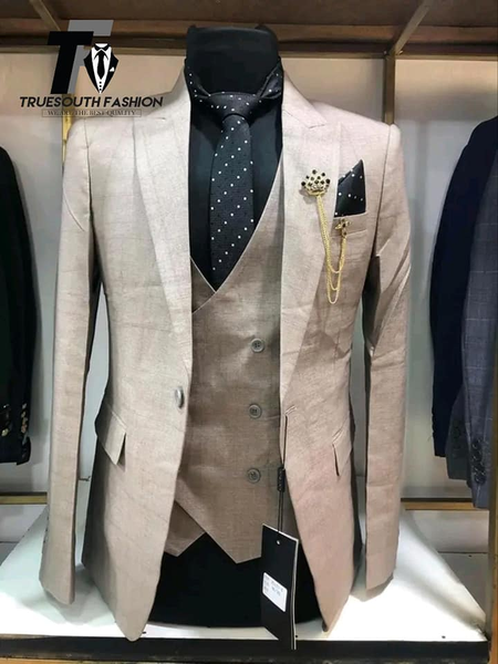 Suit blanc