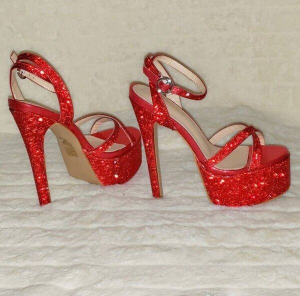 D HEELS