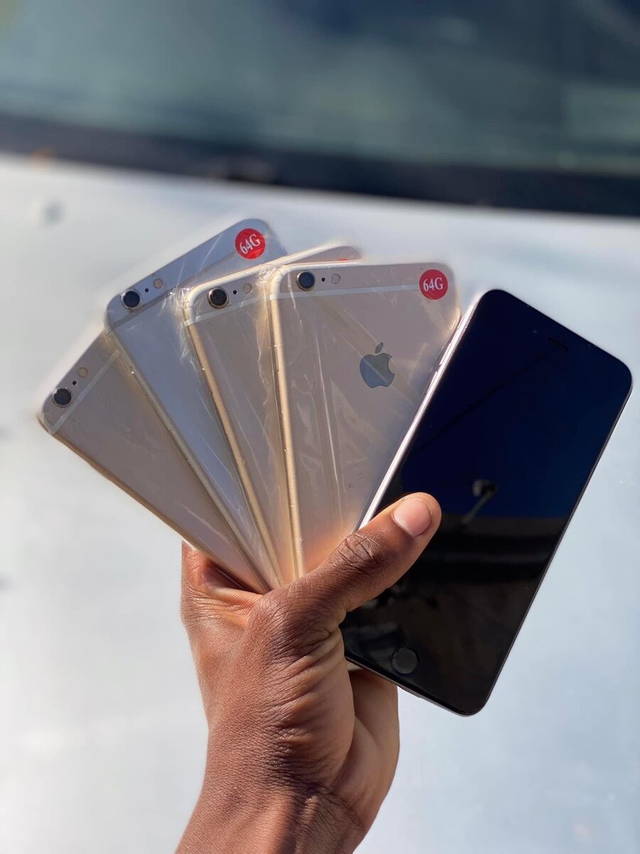 iPHONE