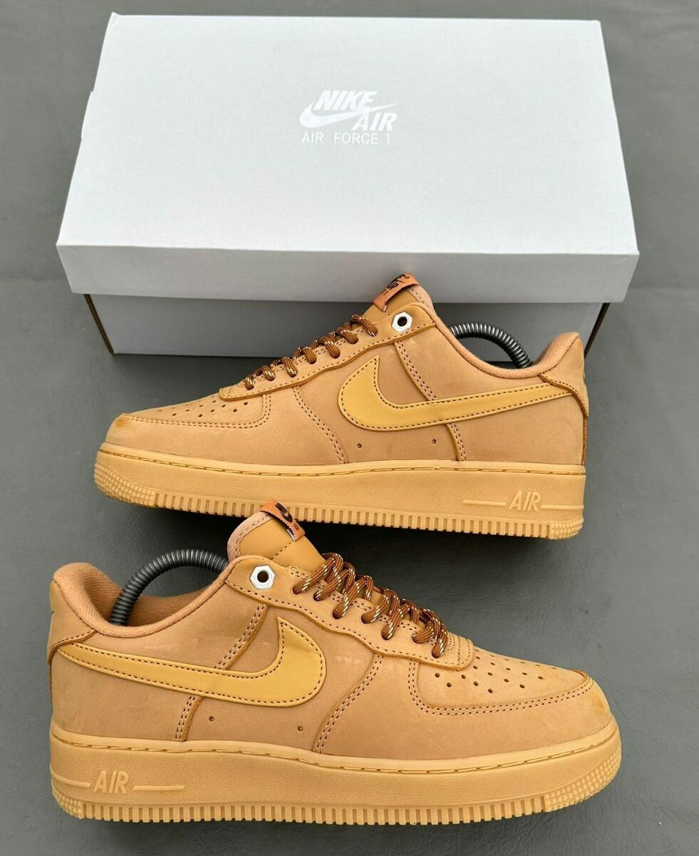 Nike Air Force 1 Sneakers