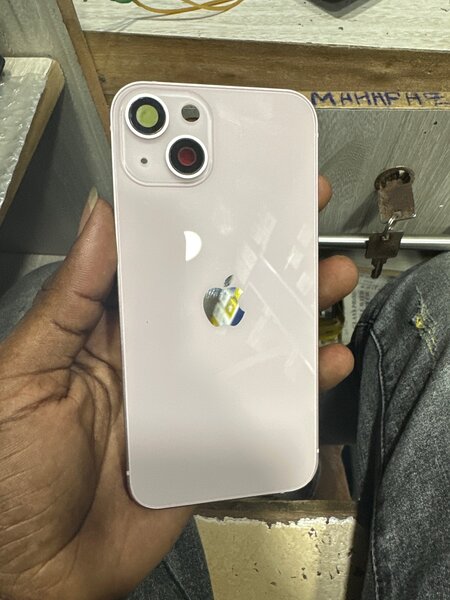 Coque iPhone 13