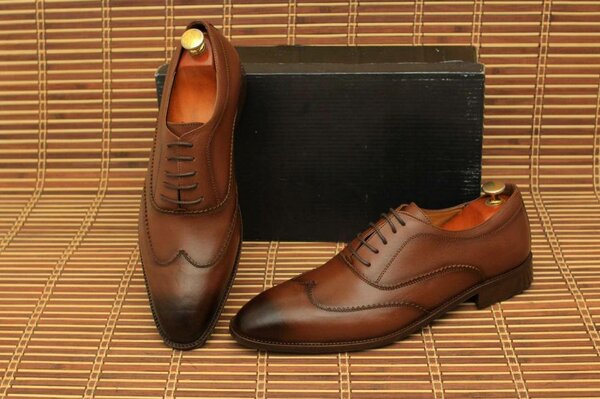 Paire de chaussure en cuir
