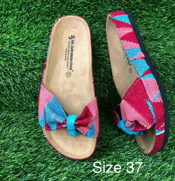 Ladies slippers