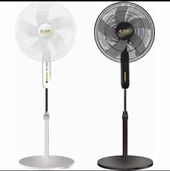 Lot De 2 Ventilateurs E Jeff 5 Hélices Avec Télécommande