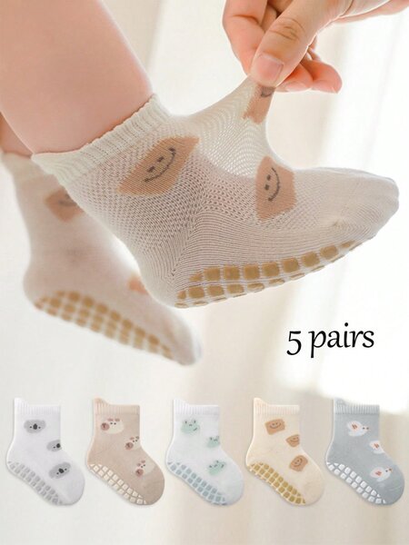 Bonnet de bébé & chaussettes