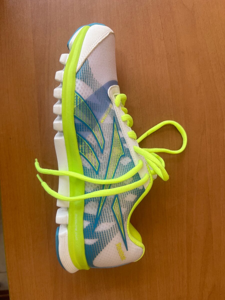 Reebok Subtlite