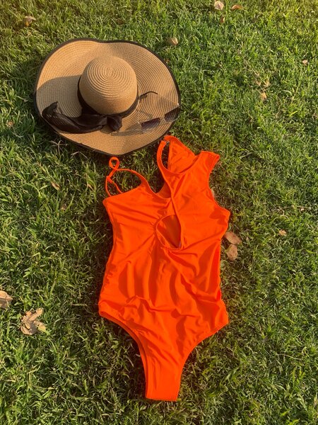 Bikini / swimsuit