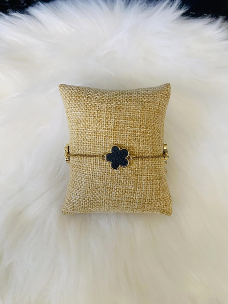 Women's bracelet