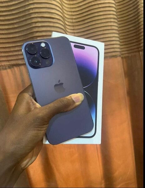 ROGGER IPHONES