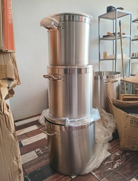 Quality stock pots.