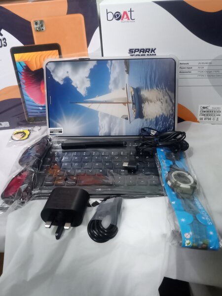 Tablette avec accessoires complets
