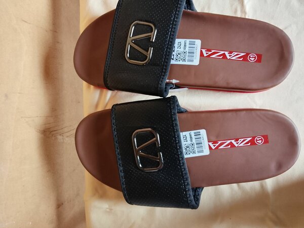 Tongs confort homme élégantes