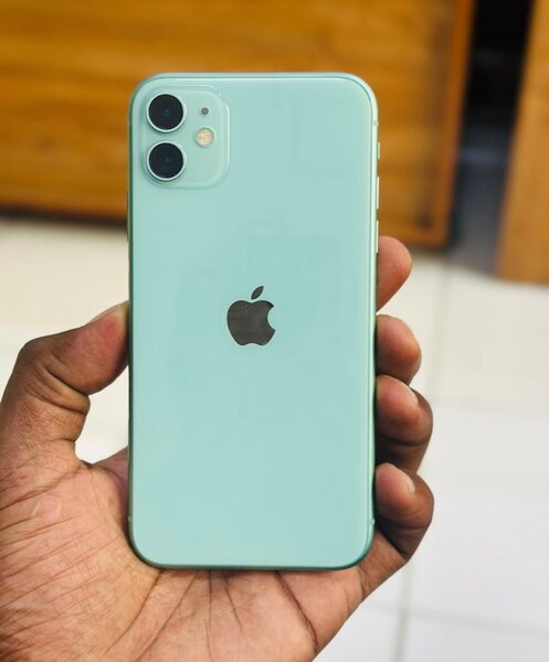 iPhone 11