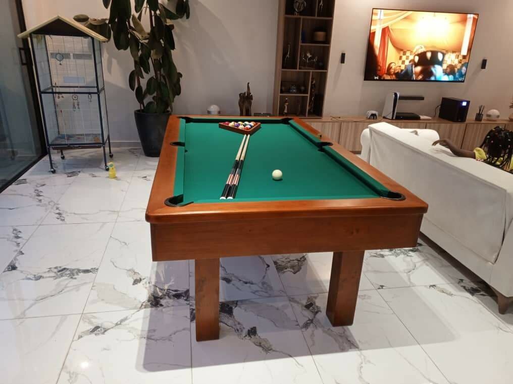 Billard table