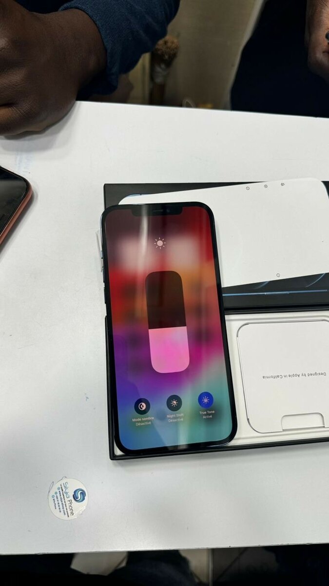 iPhone 12 Pro Max 128g très propre