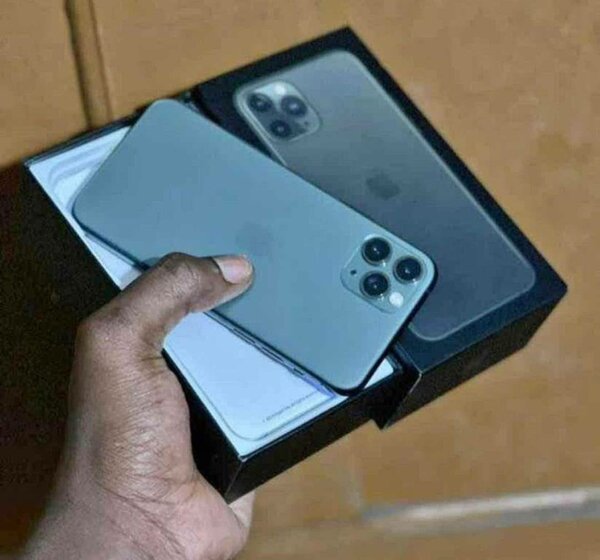 iPhone 12