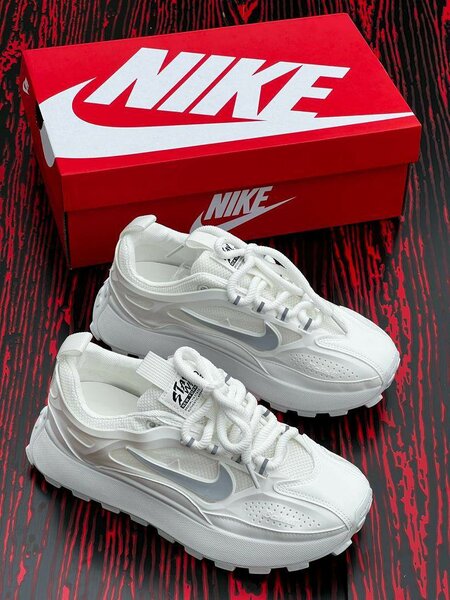 Baskets Nike Blanches Femme